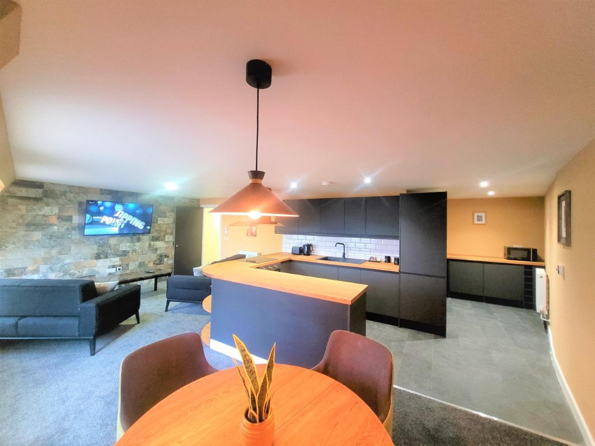 גלוסטר New County Hotel & Serviced Apartments By Roomsbooked מראה חיצוני תמונה