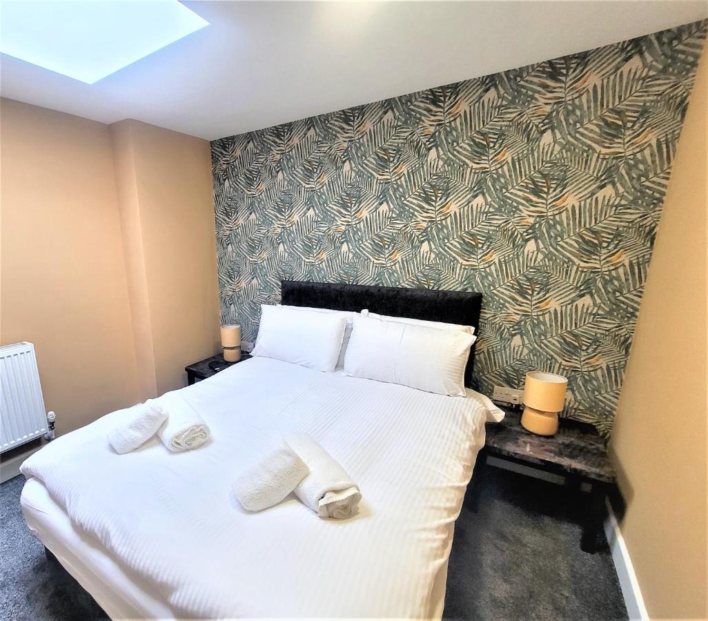 גלוסטר New County Hotel & Serviced Apartments By Roomsbooked מראה חיצוני תמונה